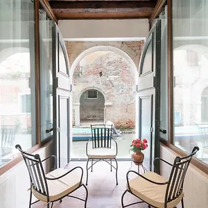 Apartament Riva Palace By Wonderful Italy, Wenecja