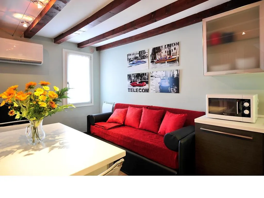Palace La Vida Apartments By Wonderful Italy Βενετία