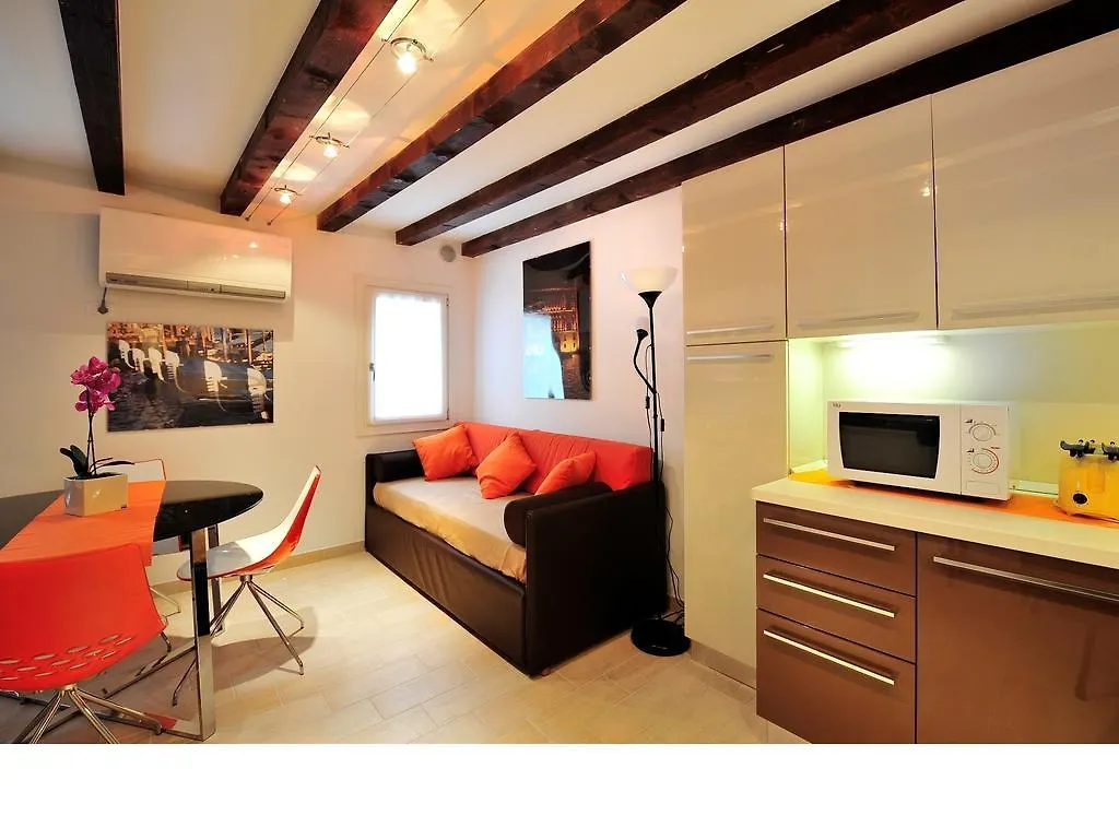 Palace La Vida Apartments By Wonderful Italy Βενετία