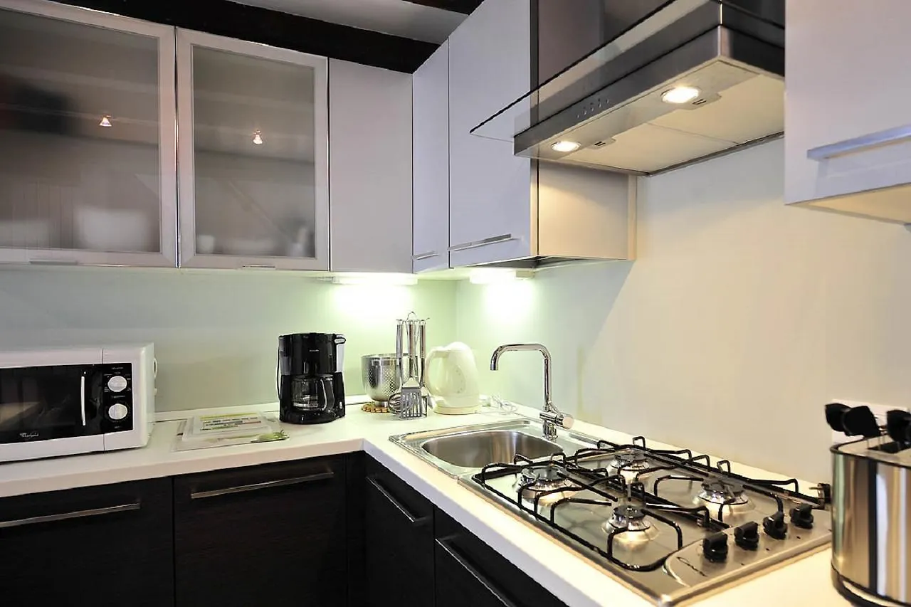 Palace La Vida Apartments By Wonderful Italy Βενετία